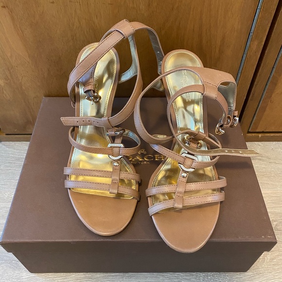 Coach Hellen Double Ankle Strap | Ginger - Picture 5 of 6